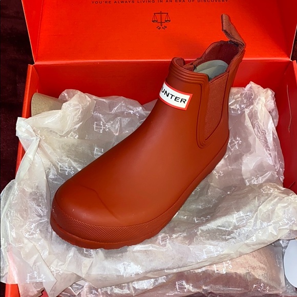 BRAND NEW HUNTER CHELSEA RAIN BOOTS - Picture 4 of 4